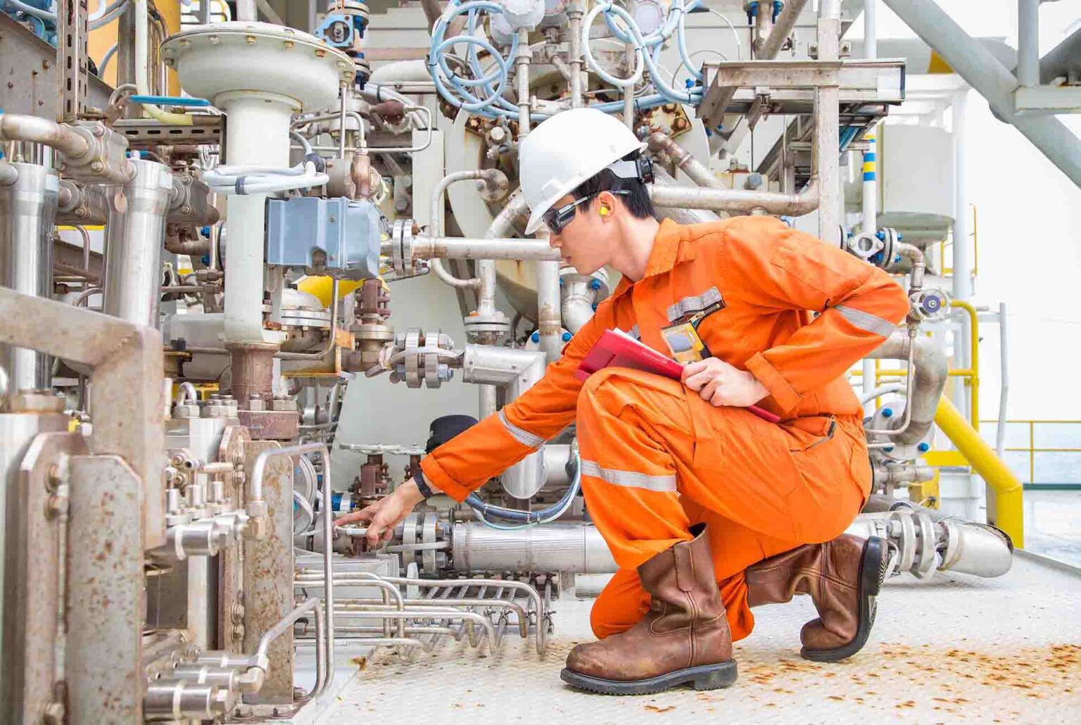 Engine Room Resource Management NEMO° Online Maritime Courses